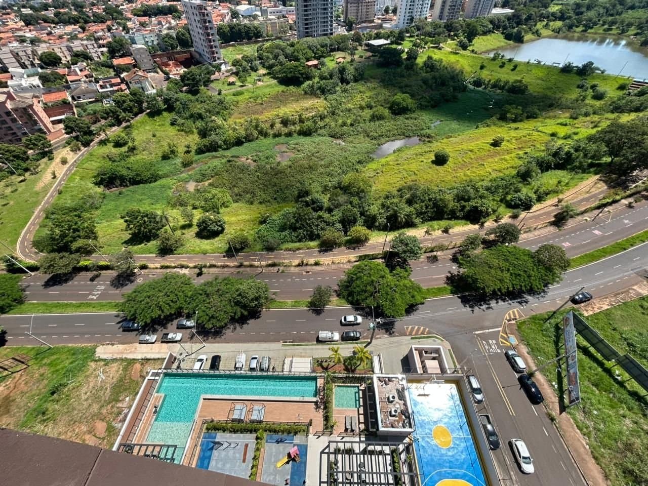 Foto 2 de Residencial Évros